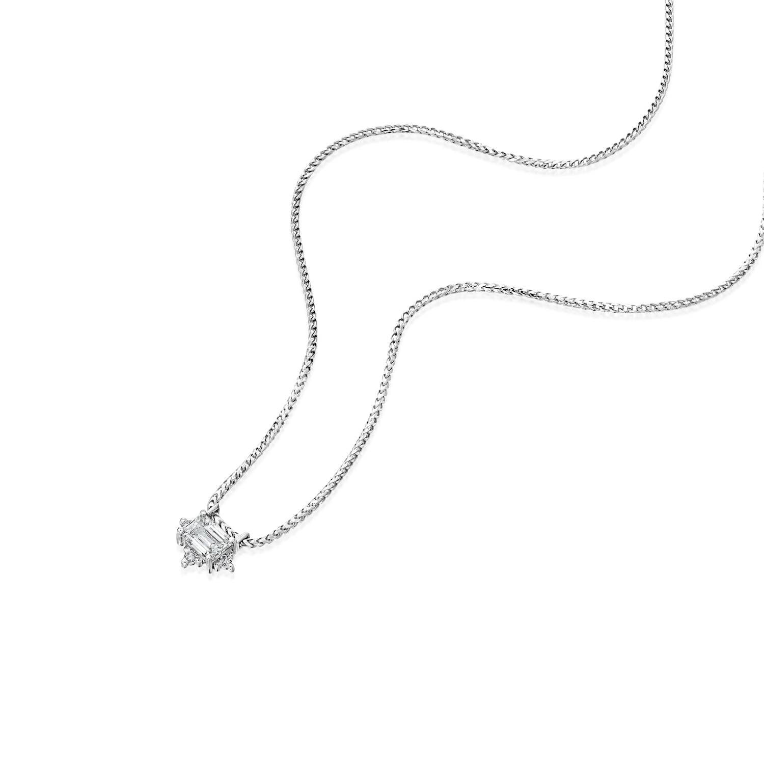 שרשרת זהב עם יהלום אמרלד ו-3 יהלומים עגולים