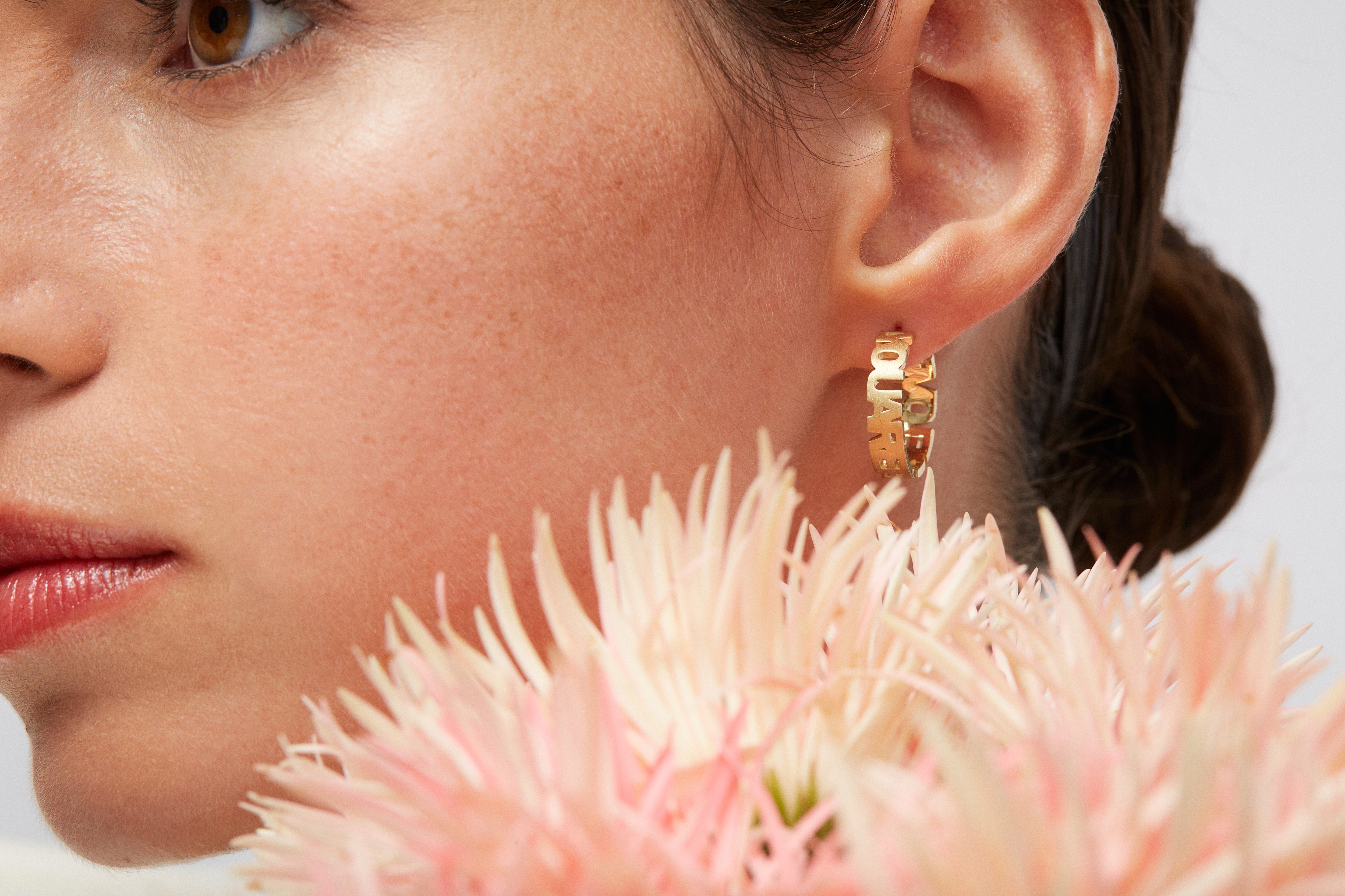 עגילי חישוק 14 קראט ''YOU ARE PURE LOVE''