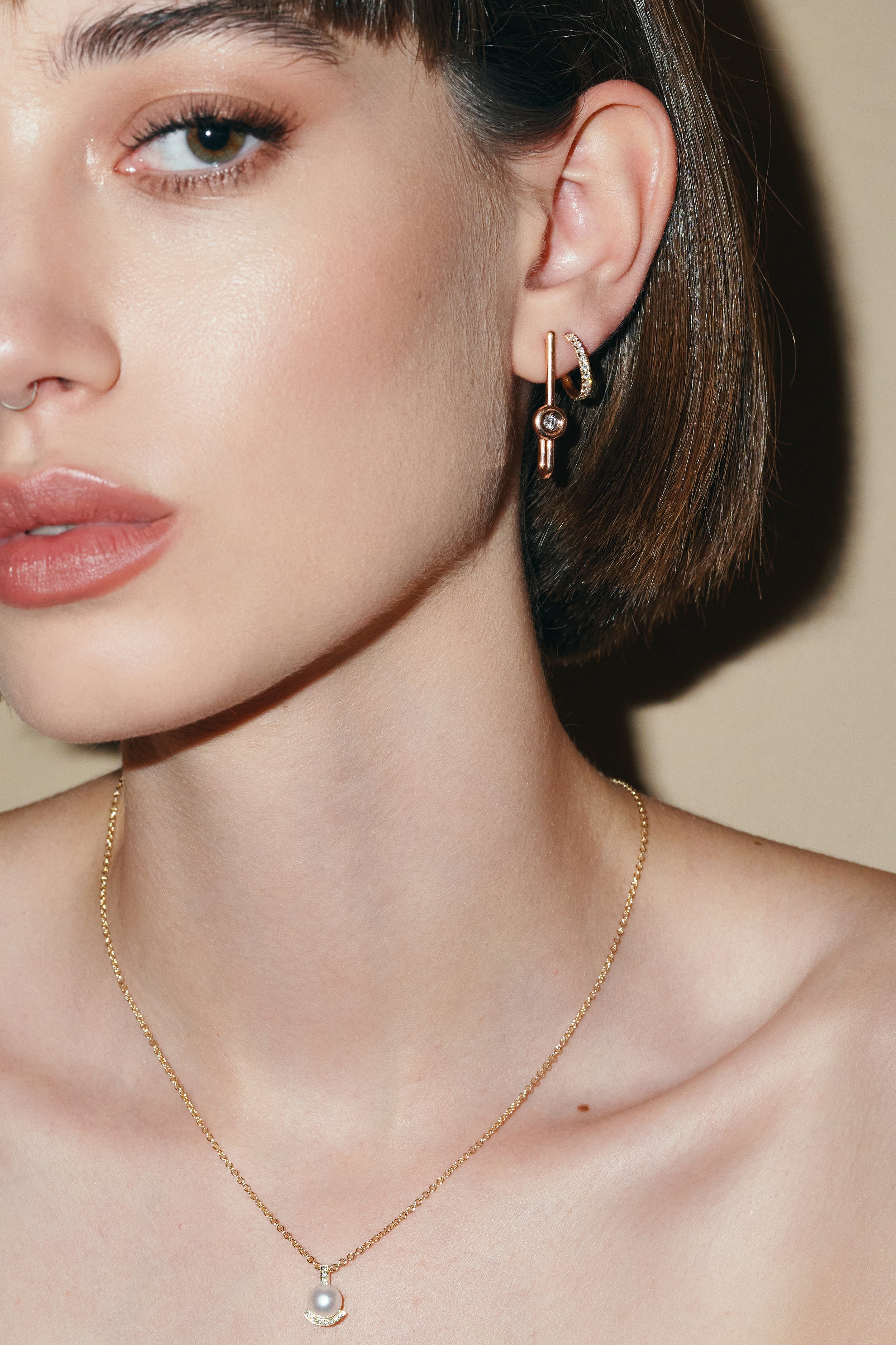 עגילי יהלום תלויים מזהב אדום