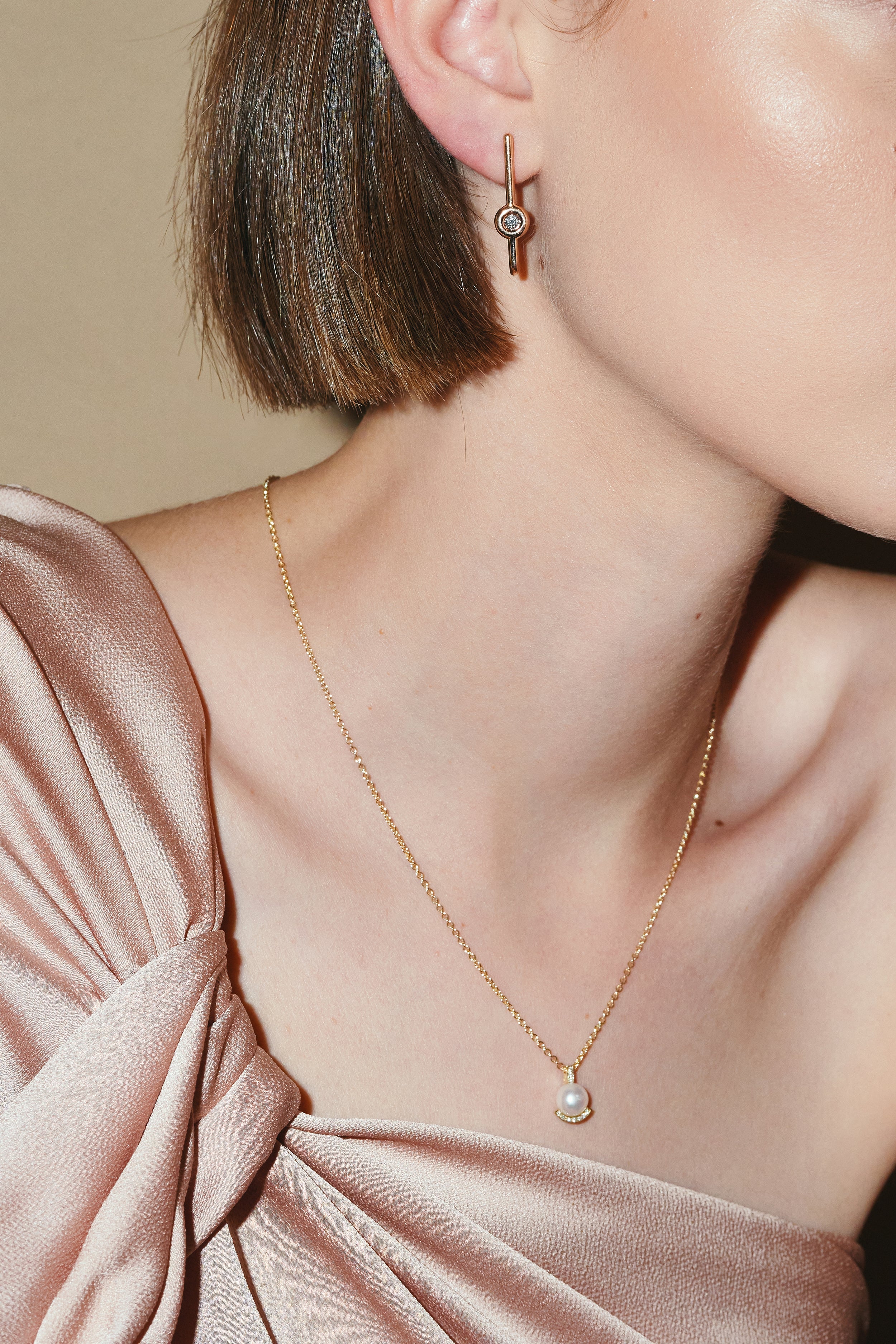 עגילי יהלום תלויים מזהב אדום