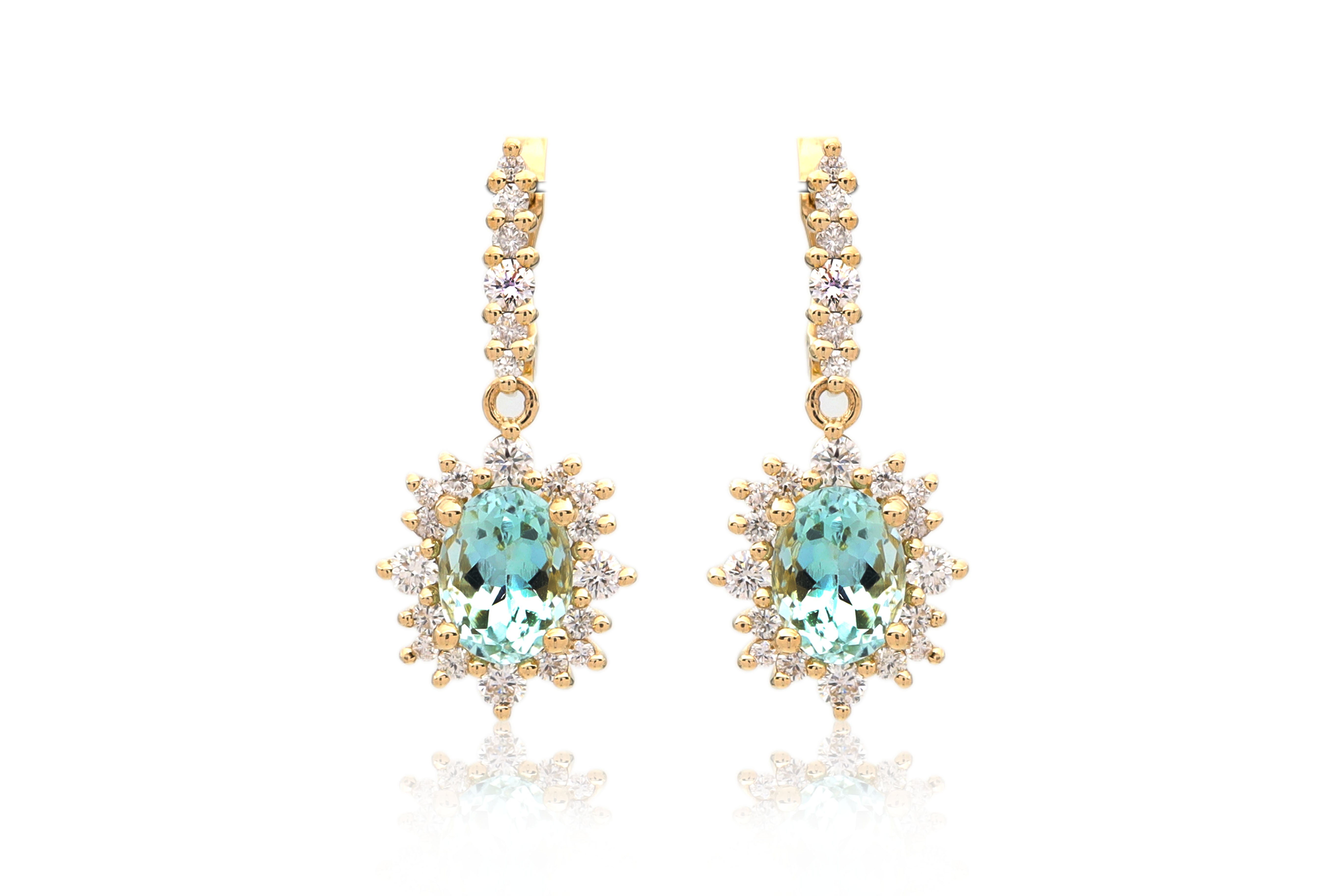 עגילי זהב צהוב (נופלים) עם תליון משובץ אבן חן אקווה-מרין ויהלומים