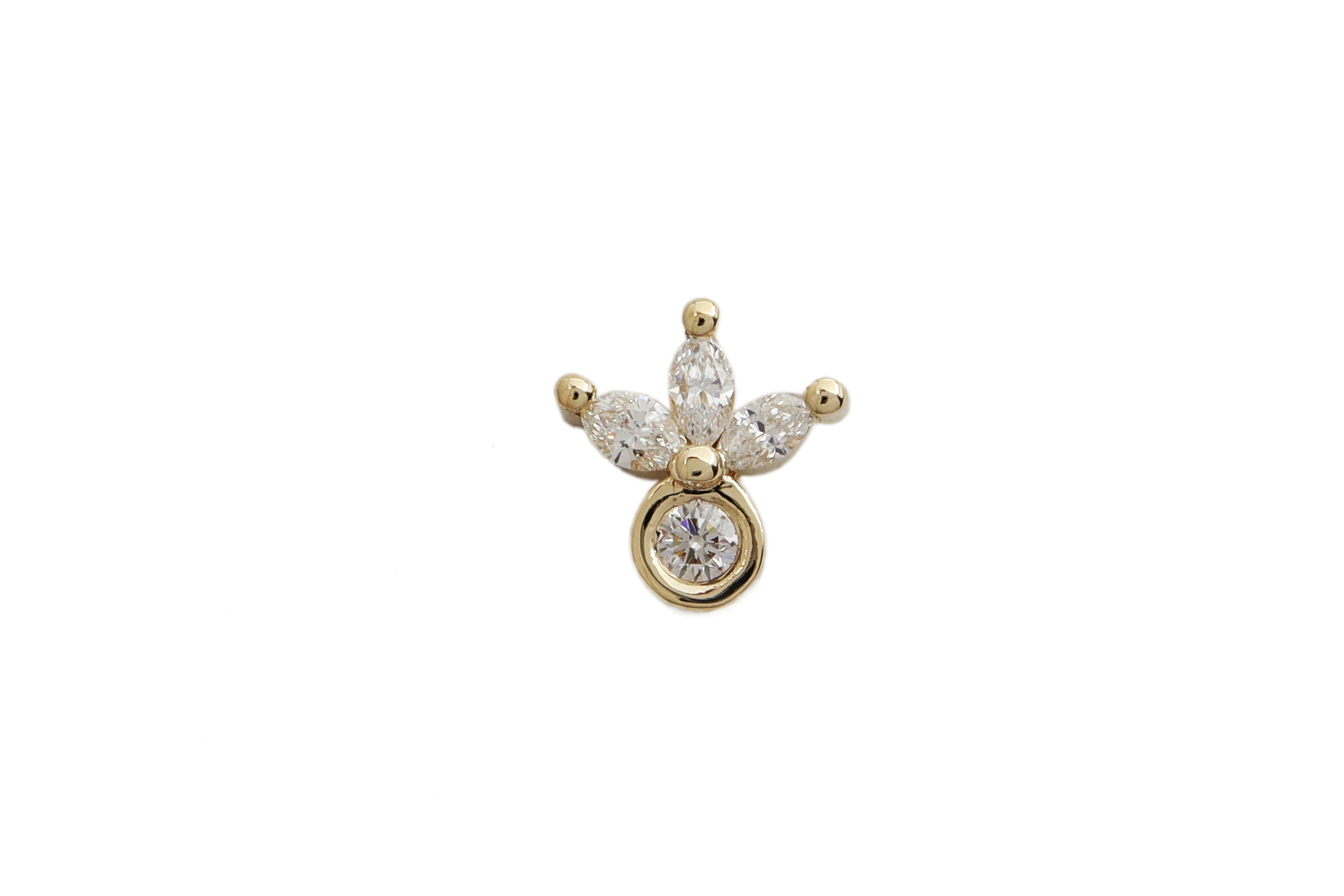 עגילי Lotus צמודים מזהב משובץ יהלומים מקולקציית "PIERCING"