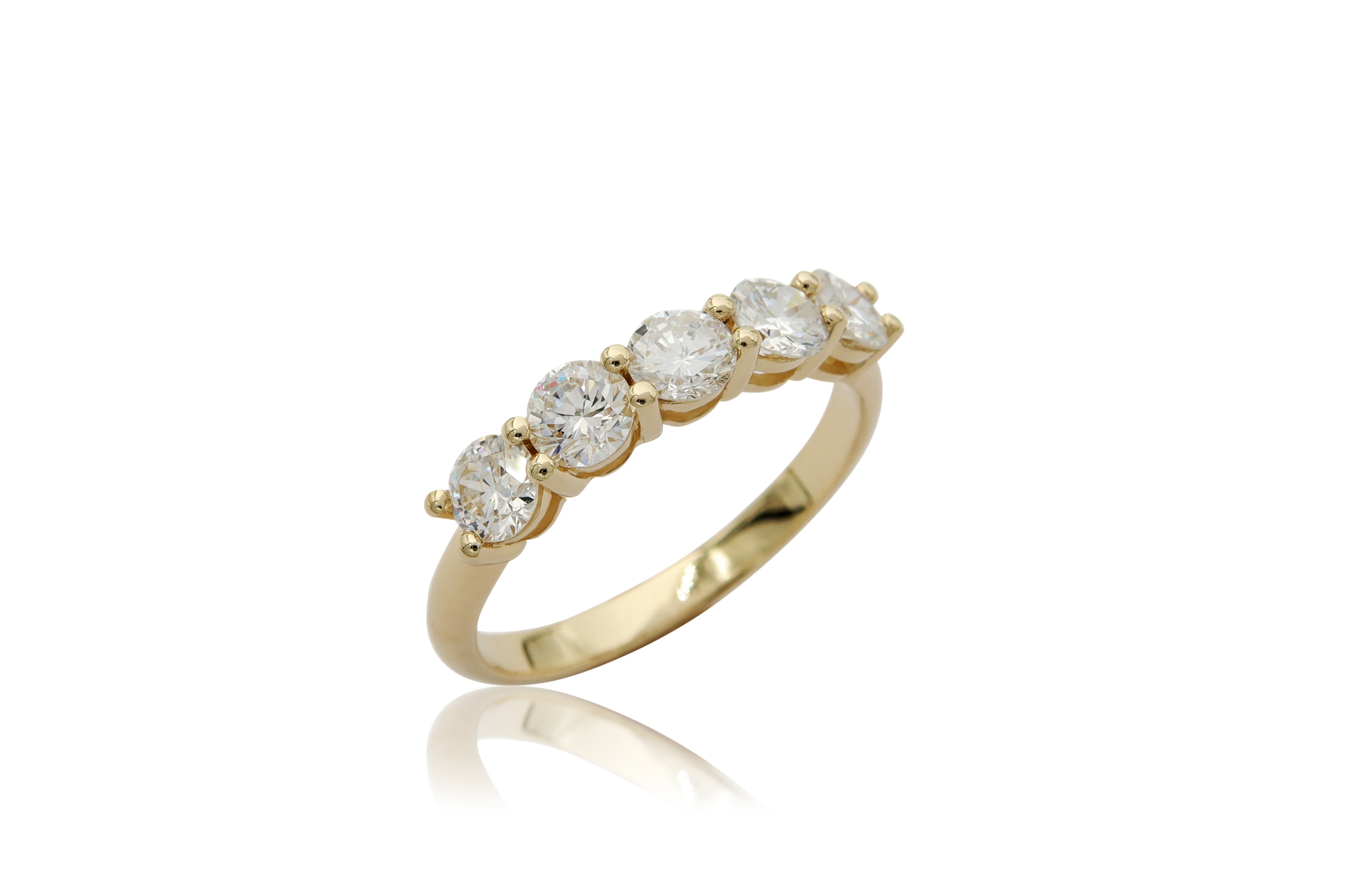 טבעת יהלומים 1 קראט משובצת חצי