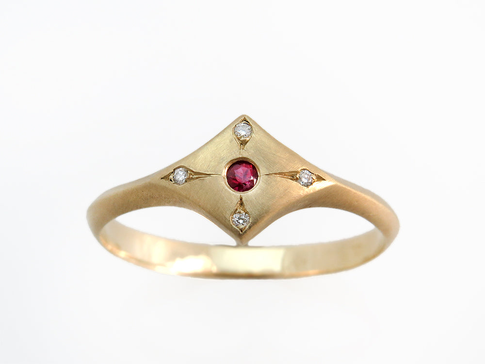 טבעת רובי ויהלומים מקולקציית Spices