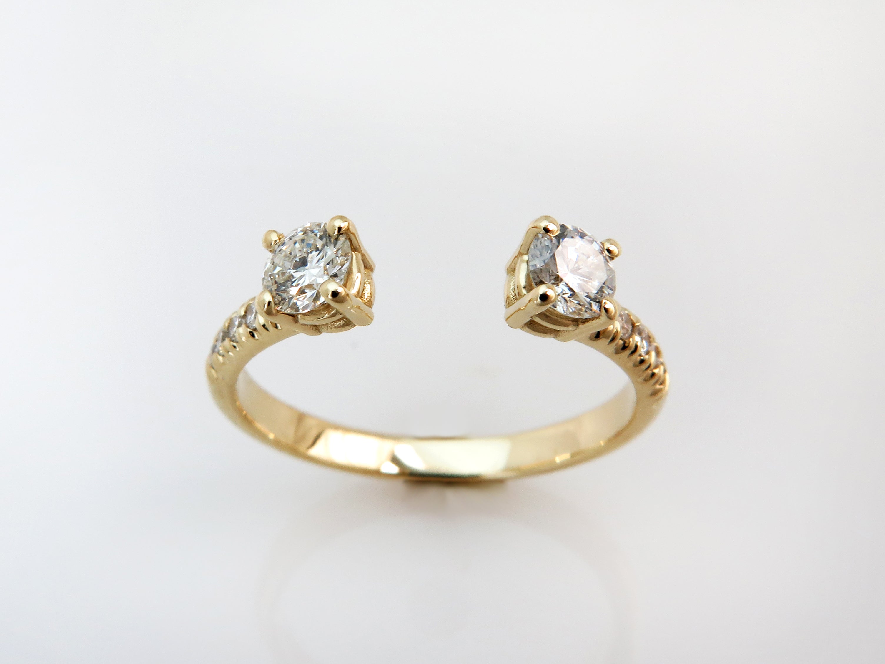 טבעת יהלומים פתוחה חצי קראט