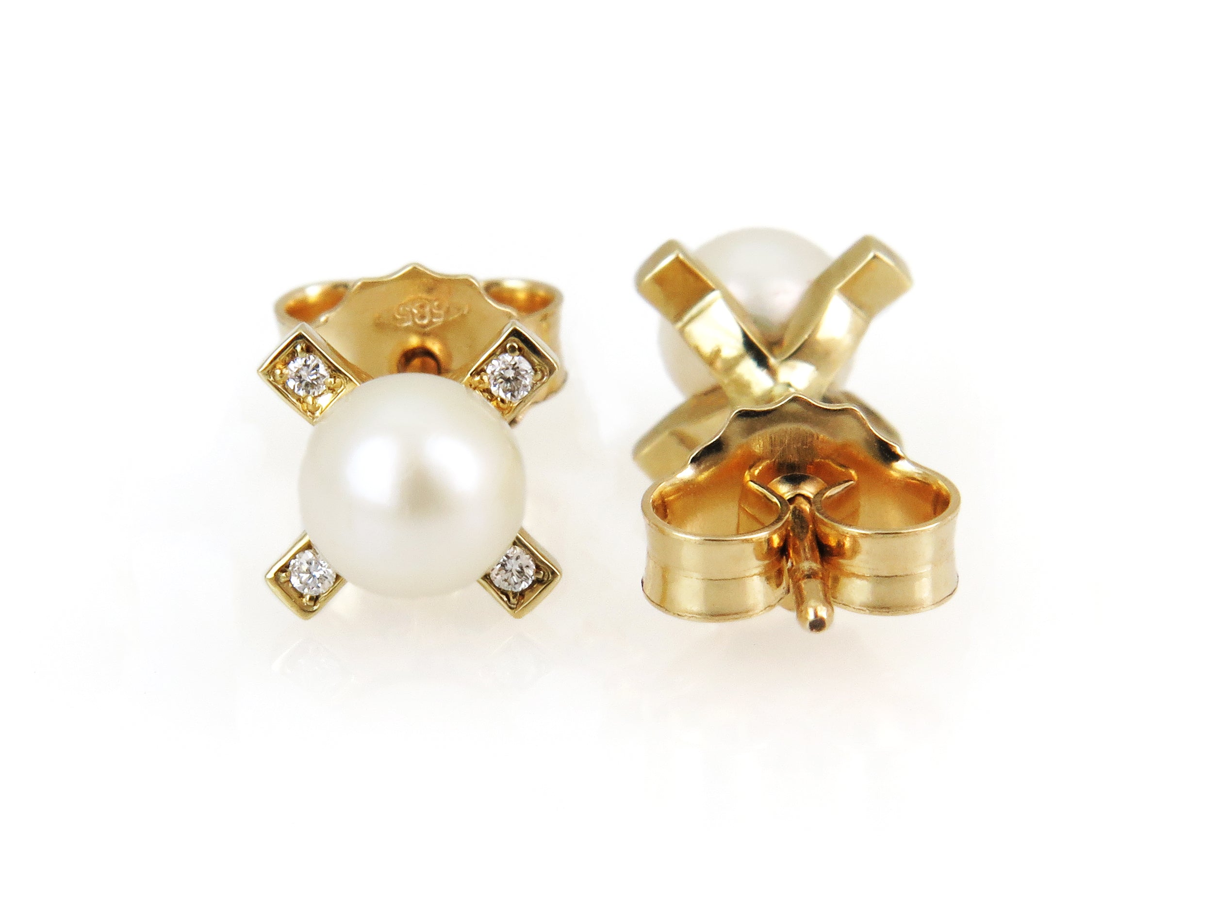 עגילי זהב צמודים בשילוב פנינים ויהלומים