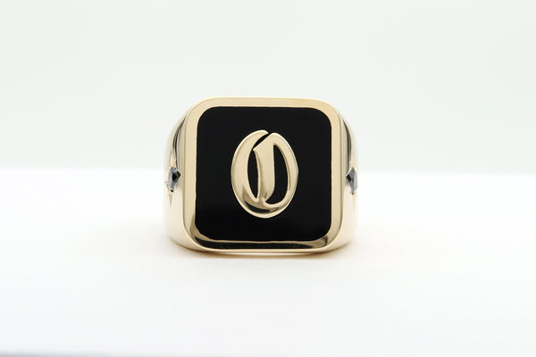טבעת חותם עם אמייל שחור משובצת יהלומים שחורים