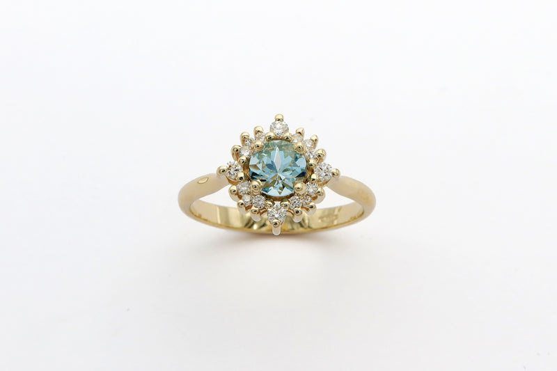 טבעת משובצת אבן חן כחולה ויהלומים - אקווה מרין
